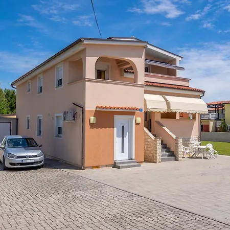Appartement With Parking Space - 24653 Vir