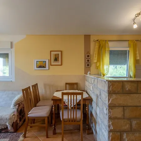 Appartement With Parking Space - 24653