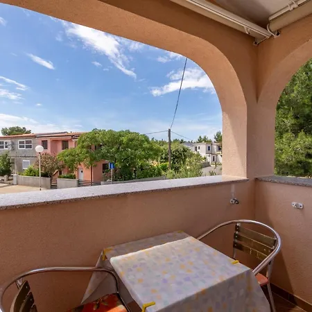 Appartement With Parking Space - 24653 Vir
